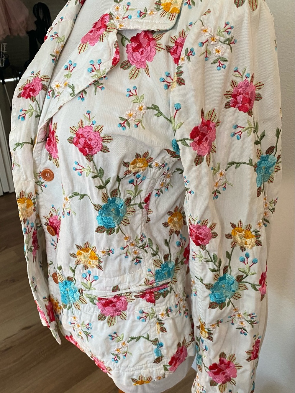 Johnny Was white heavily embroidered vintage floral blazer M- 28.00 - Picture 2 of 7